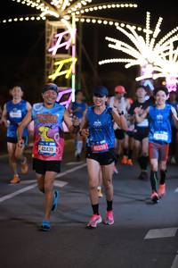 BIB: 42439, 45339
                            <button type="button" onclick="openModal(20314189)" class="btn btn-primary btn-sm float-right btn-popup" data-toggle="modal" data-target=".modal-high-quality">
                        <i class="fas fa-shopping-cart"></i> Add to Cart
                    </button>
                                            <button type="button" onclick="isThisMe(20314189, true)" class="btn btn-success btn-sm float-right btn-popup btn-isme hidden" data-toggle="tooltip" data-placement="bottom" title="นี่คือรูปของคุณใช่ไหม คลิกที่นี่เพื่อเอาเข้าอัลบั้ม">
                        <i class="fas fa-plus"></i> Add to album
                    </button>
                    <button type="button" onclick="isThisMe(20314189, false)" class="btn btn-warning btn-sm float-right btn-popup btn-isnotme hidden">
                        <i class="fas fa-ban"></i> Remove from album
                    </button>